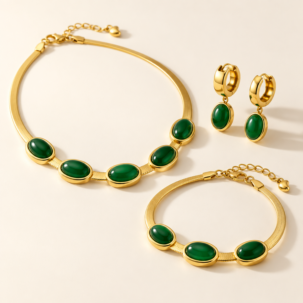 The three Cléo pieces seen at an angle