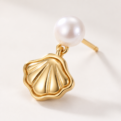 Marée Shell Earrings — macro of the polished shell drop and its pearl