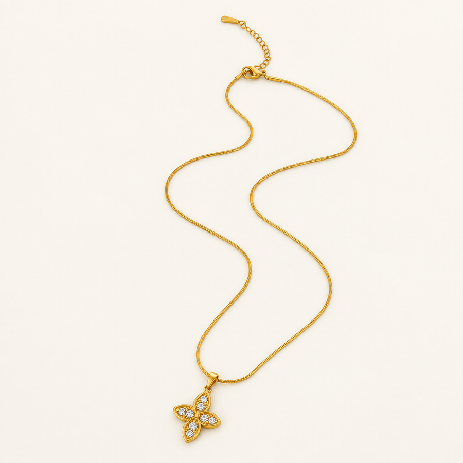 Trèfle Pendant Necklace